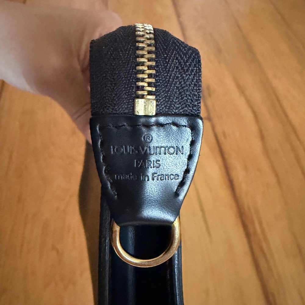 Louis Vuitton Pochette Accessoires - Picture 8 of 11